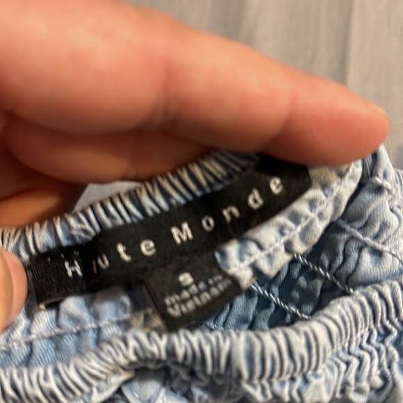 Women’s adult small dress. - Picture 2 of 3